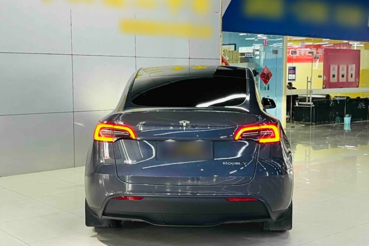 Used Tesla Model Y 2022 Rear-Wheel-Drive Version Exterior 4