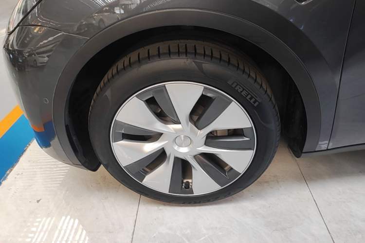 Used Tesla Model Y 2022 Revised Version Rear-Wheel Drive Exterior 4