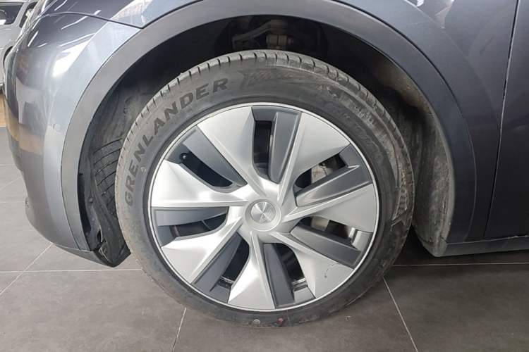 Used Tesla Model Y 2022 Revised Version Rear-Wheel Drive Exterior 4