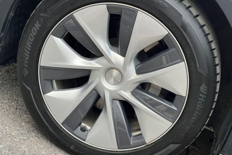Used Tesla Model Y 2022 Revised Version Rear-Wheel Drive Exterior 4