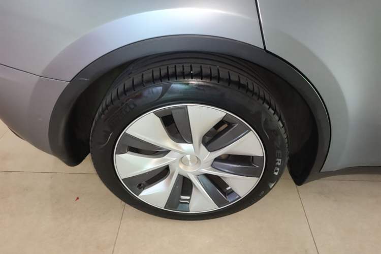 Used Tesla Model Y 2022 Rear-Wheel-Drive Version Exterior 5
