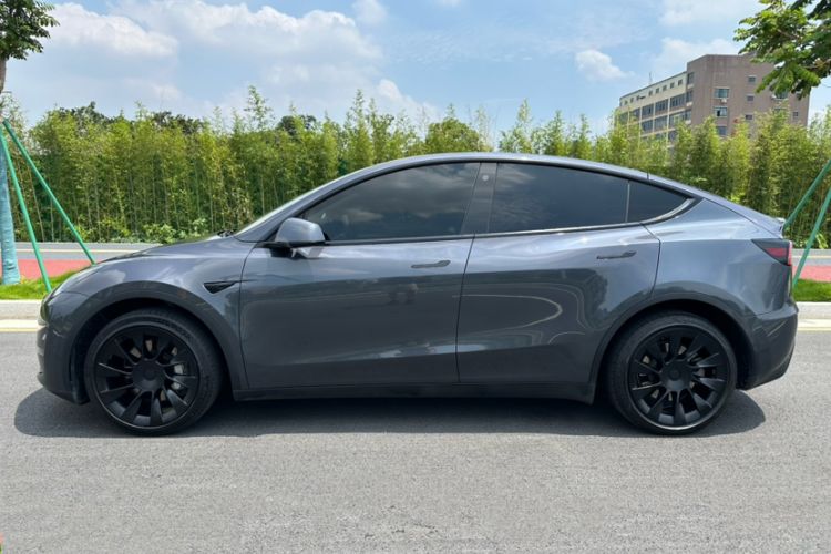 Used Tesla Model Y 2022 Revised Version Long-Range All-Wheel Drive Exterior 5