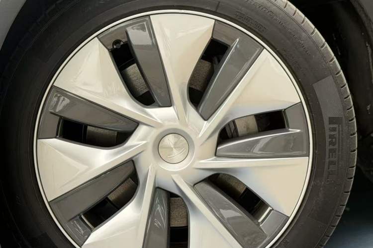 Used Tesla Model Y 2022 Revised Version Rear-Wheel Drive Exterior 8