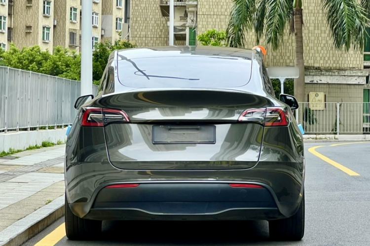 Used Tesla Model Y 2022 Rear-Wheel-Drive Version Exterior 9