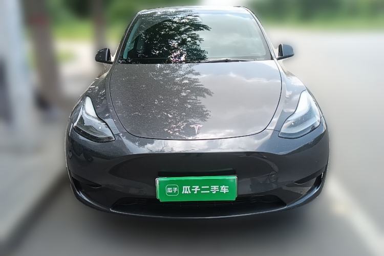 Used Tesla Model Y 2022 Rear-Wheel-Drive Version Front