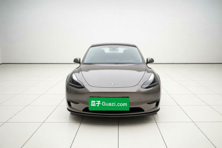 Used Tesla Model Y 2022 Rear-Wheel-Drive Version Front