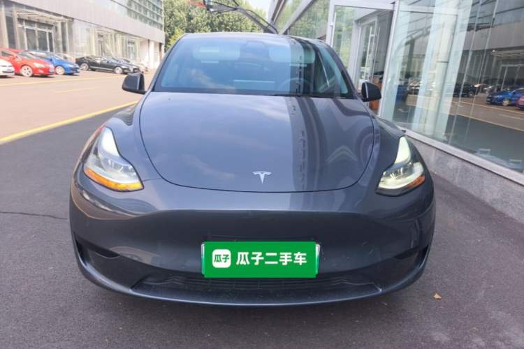 Used Tesla Model Y 2022 Rear-Wheel-Drive Version Front