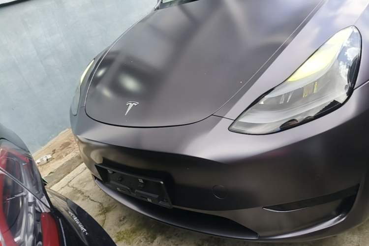Used Tesla Model Y 2022 Rear-Wheel-Drive Version Front