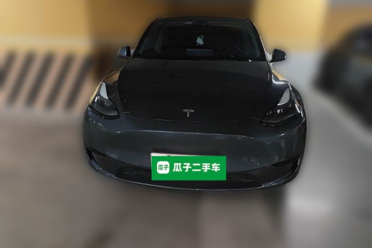Used Tesla Model Y 2022 Rear-Wheel-Drive Version Front