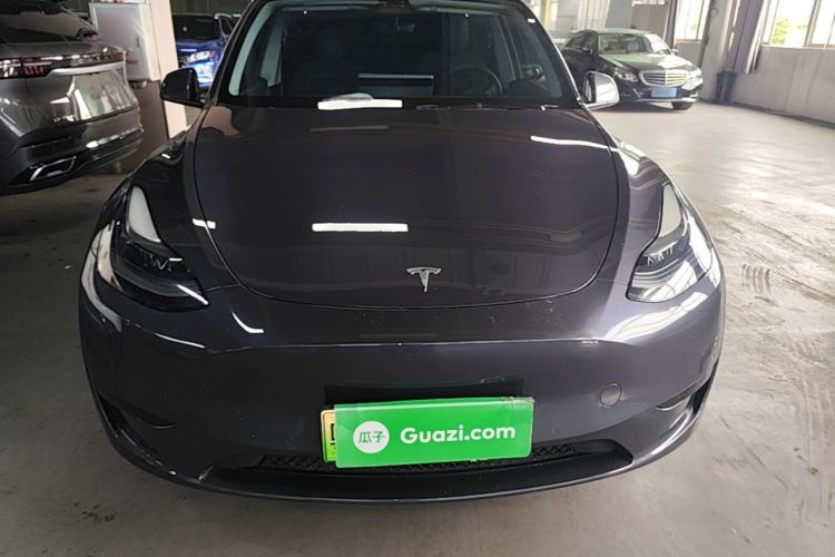 Used Tesla Model Y 2022 Rear-Wheel-Drive Version Front