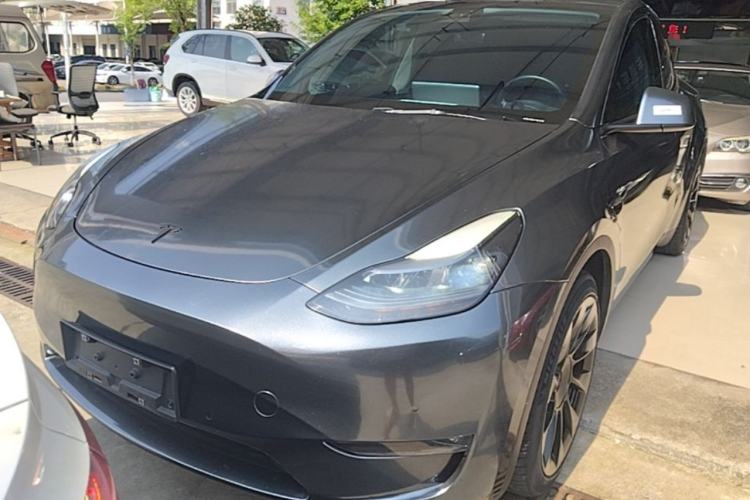 Used Tesla Model Y 2022 Long-Range All-Wheel-Drive Version Front
