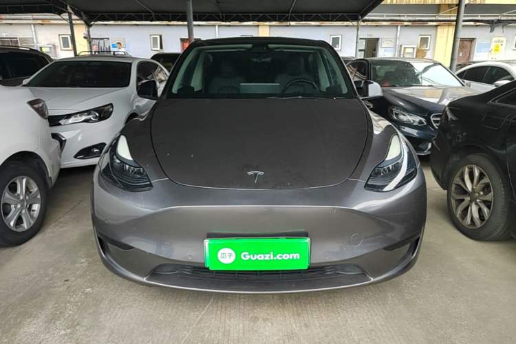 Used Tesla Model Y 2022 Rear-Wheel-Drive Version Front