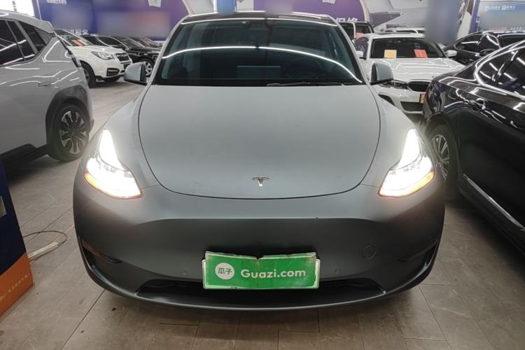 Used Tesla Model Y 2022 Long-Range All-Wheel-Drive Version Front