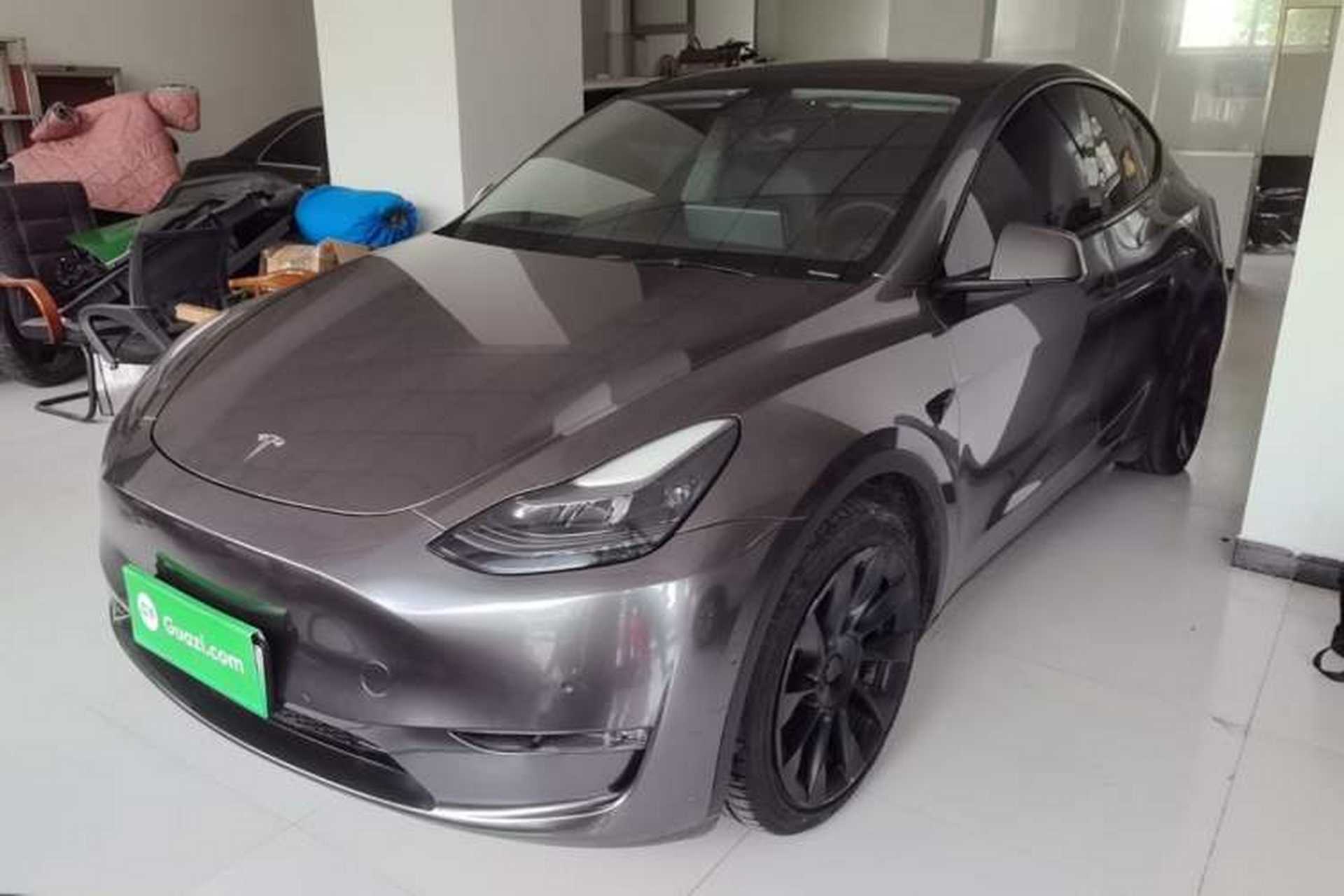 Used Tesla Model Y 2022 Long-Range All-Wheel-Drive Version Front Left 45 Deg