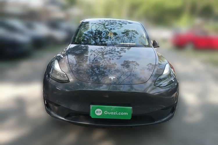 Used Tesla Model Y 2022 Rear-Wheel-Drive Version Front