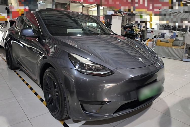 Used Tesla Model Y 2022 Rear-Wheel-Drive Version Front Right 45 Deg