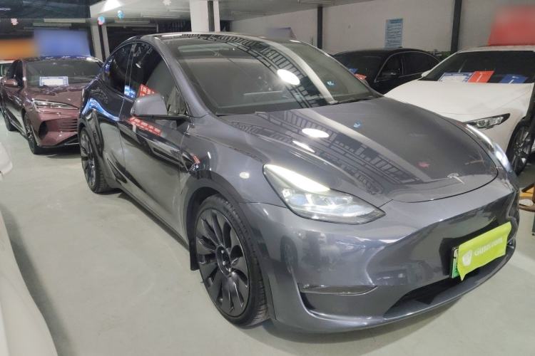 Used Tesla Model Y 2022 Performance High-Performance All-Wheel-Drive Version Front Right 45 Deg