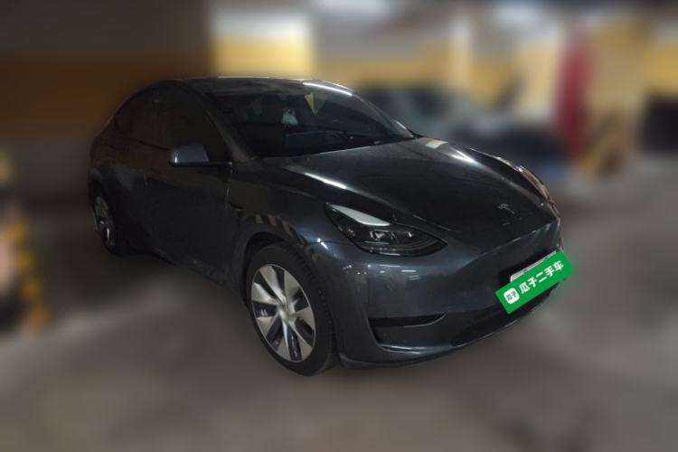 Used Tesla Model Y 2022 Rear-Wheel-Drive Version Front Right 45 Deg