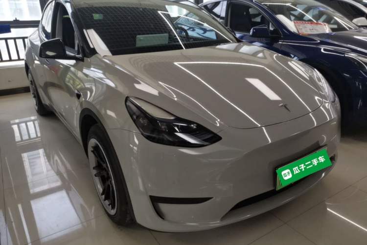 Used Tesla Model Y 2022 Revised Version Rear-Wheel Drive Front Right 45 Deg