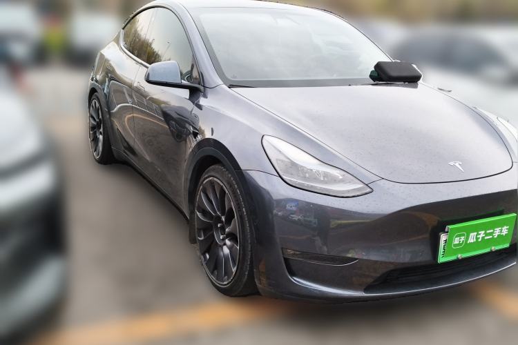 Used Tesla Model Y 2022 Performance High-Performance All-Wheel-Drive Version Front Right 45 Deg