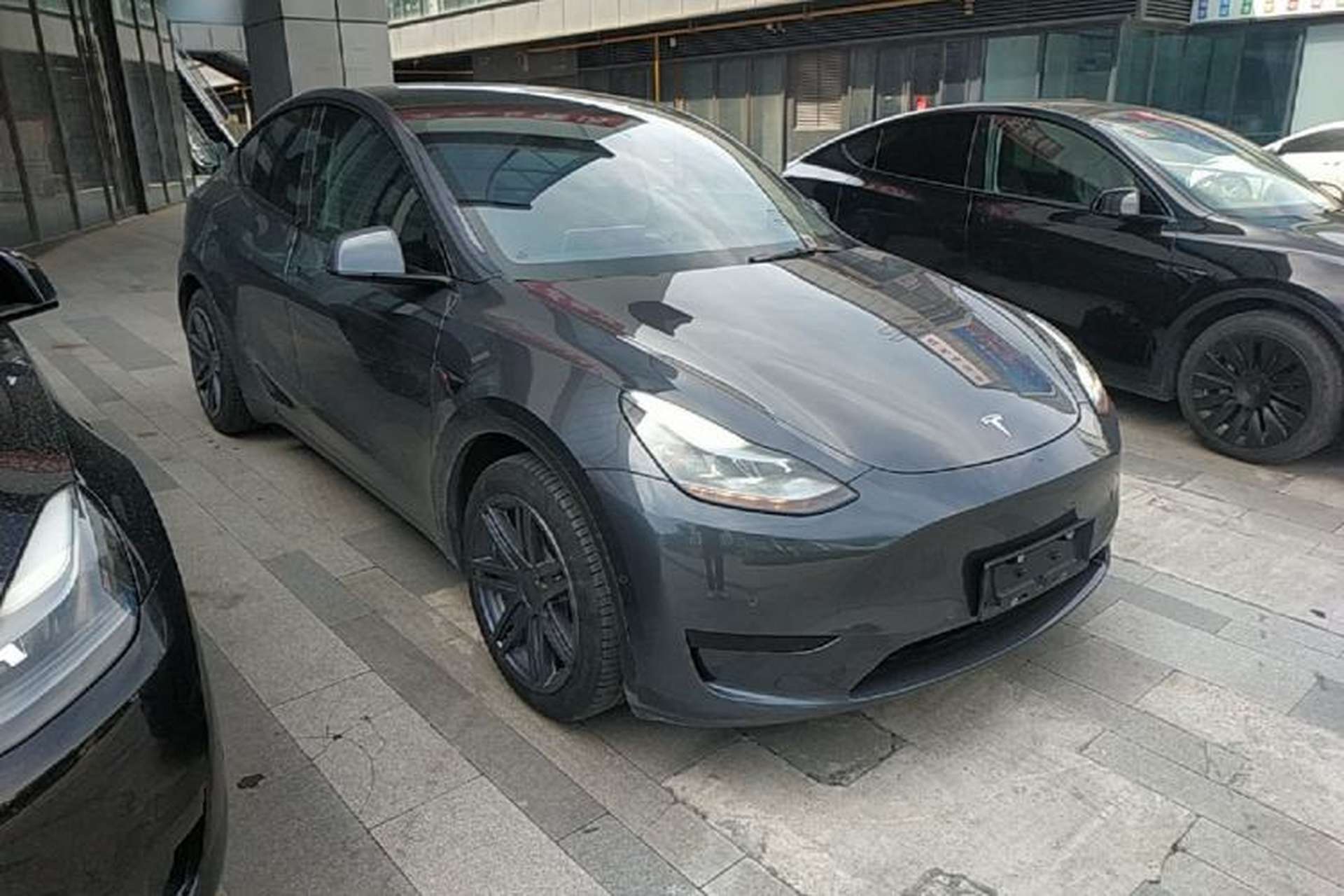 Used Tesla Model Y 2022 Revised Version Rear-Wheel Drive Front Right 45 Deg