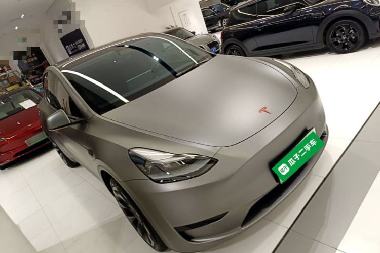 Used Tesla Model Y 2022 Rear-Wheel-Drive Version Front Right 45 Deg