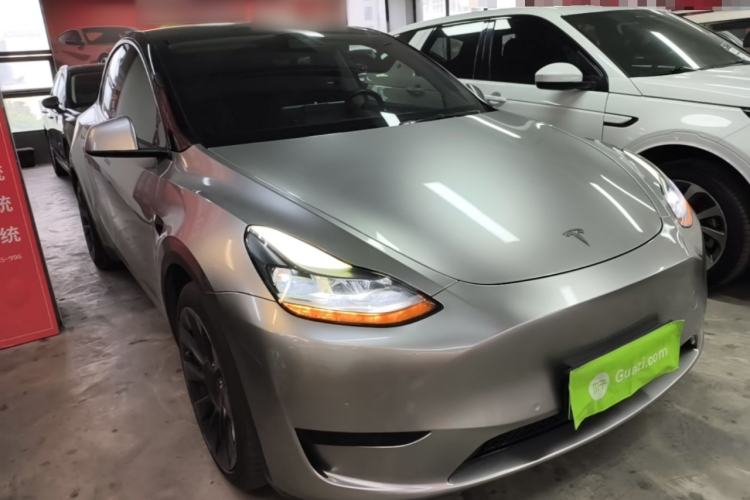 Used Tesla Model Y 2022 Rear-Wheel-Drive Version Front Right 45 Deg