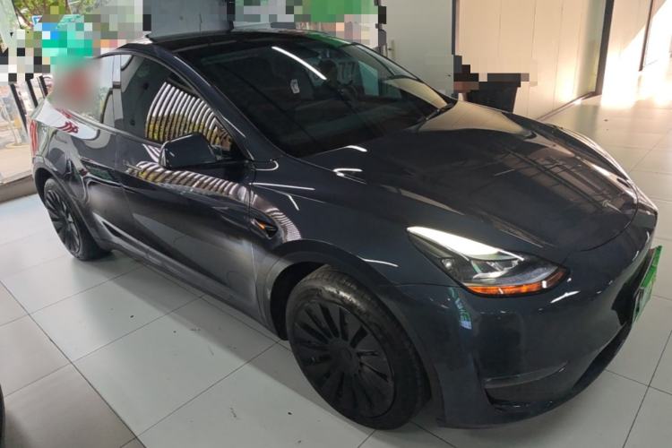 Used Tesla Model Y 2022 Revised Version Long-Range All-Wheel Drive Front Right 45 Deg
