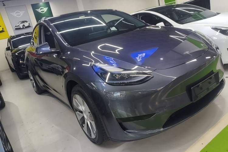 Used Tesla Model Y 2022 Revised Version Rear-Wheel Drive Front Right 45 Deg