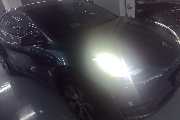 Used Tesla Model Y 2022 Revised Version Rear-Wheel Drive Front Right 45 Deg