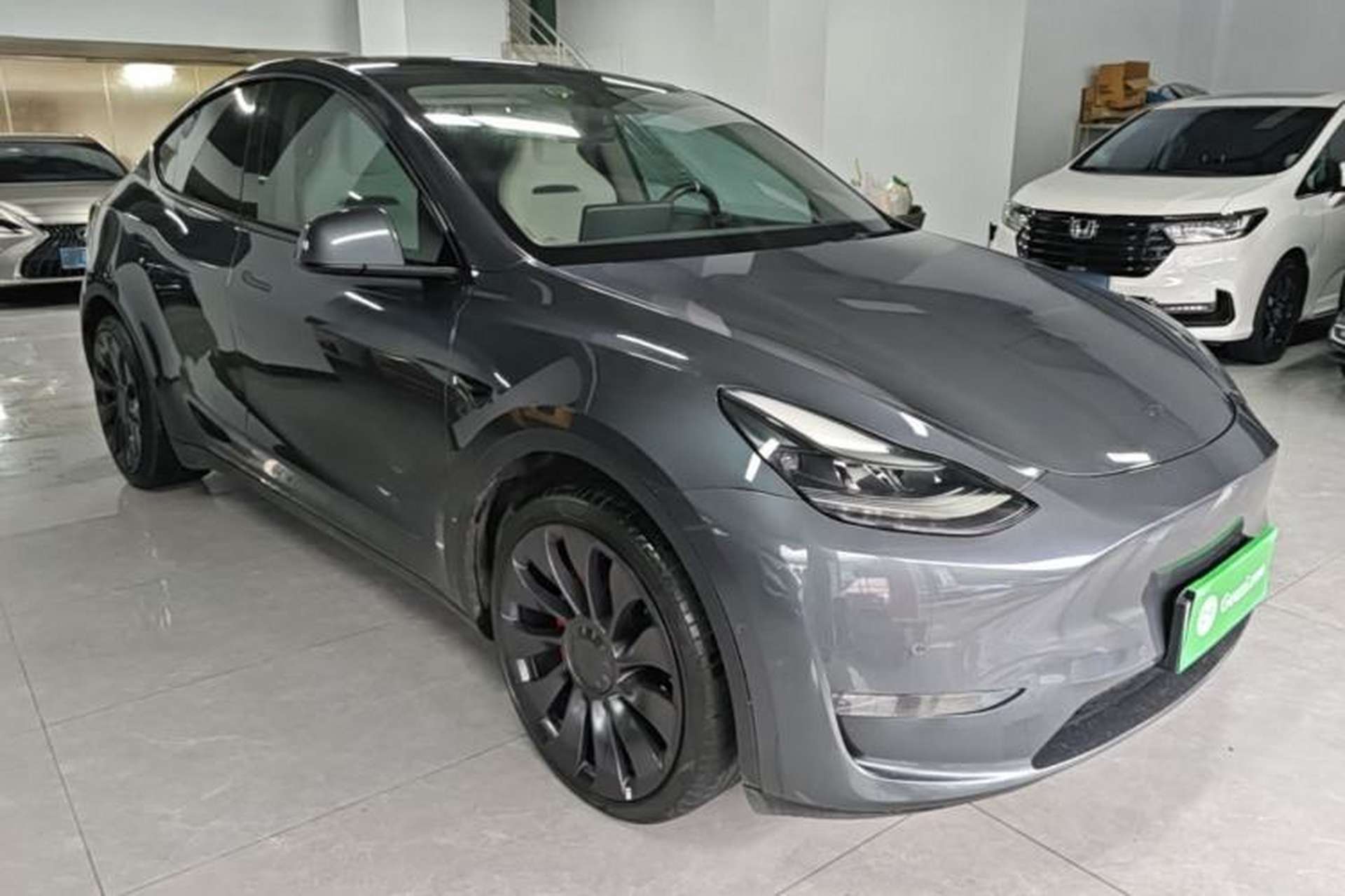 Used Tesla Model Y 2022 Performance High-Performance All-Wheel-Drive Version Front Right 45 Deg
