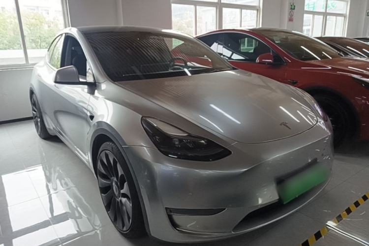 Used Tesla Model Y 2022 Performance High-Performance All-Wheel-Drive Version Front Right 45 Deg