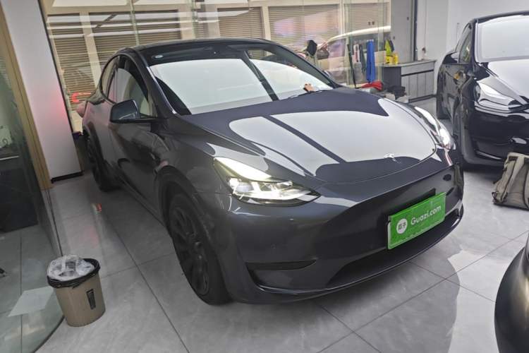 Used Tesla Model Y 2022 Revised Version Rear-Wheel Drive Front Right 45 Deg