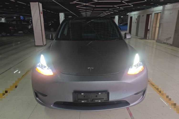 Used Tesla Model Y 2022 Rear-Wheel-Drive Version Front