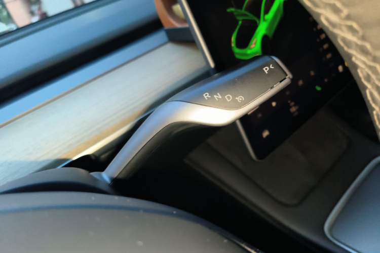 Used Tesla Model Y 2022 Revised Version Long-Range All-Wheel Drive Gear Lever