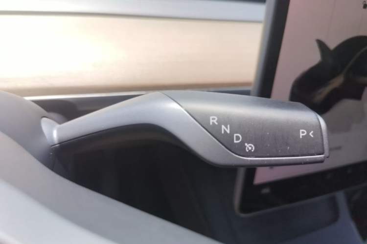 Used Tesla Model Y 2022 Rear-Wheel-Drive Version Gear Lever