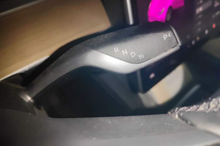 Used Tesla Model Y 2022 Revised Version Rear-Wheel Drive Gear Lever