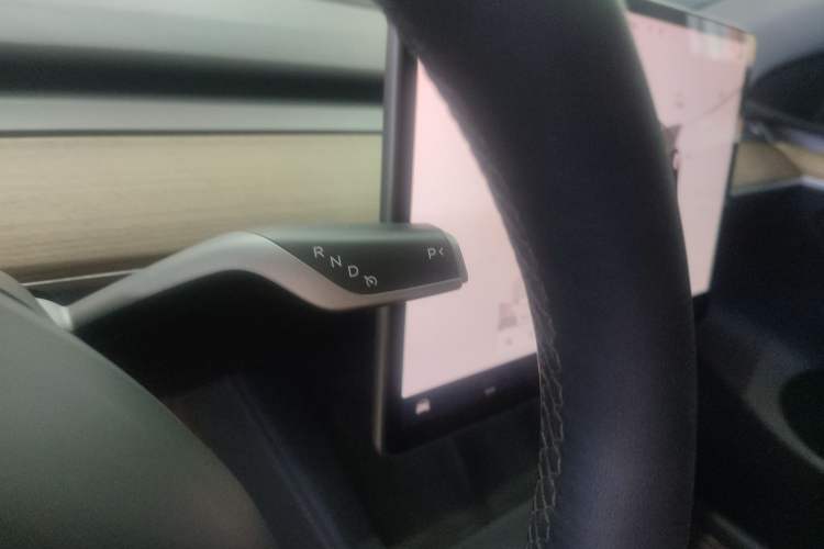 Used Tesla Model Y 2022 Performance High-Performance All-Wheel-Drive Version Gear Lever