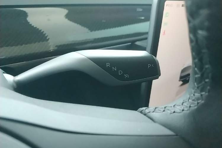 Used Tesla Model Y 2022 Performance High-Performance All-Wheel-Drive Version Gear Lever