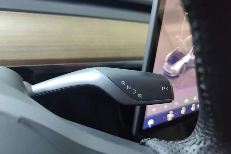 Used Tesla Model Y 2022 Long-Range All-Wheel-Drive Version Gear Lever