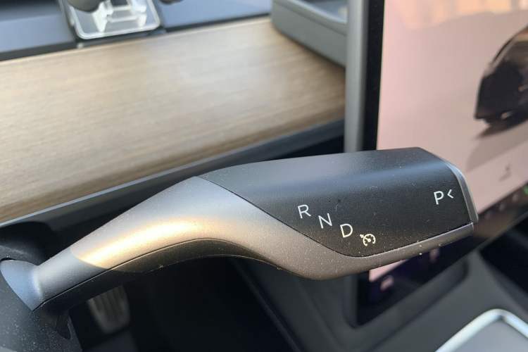 Used Tesla Model Y 2022 Rear-Wheel-Drive Version Gear Lever