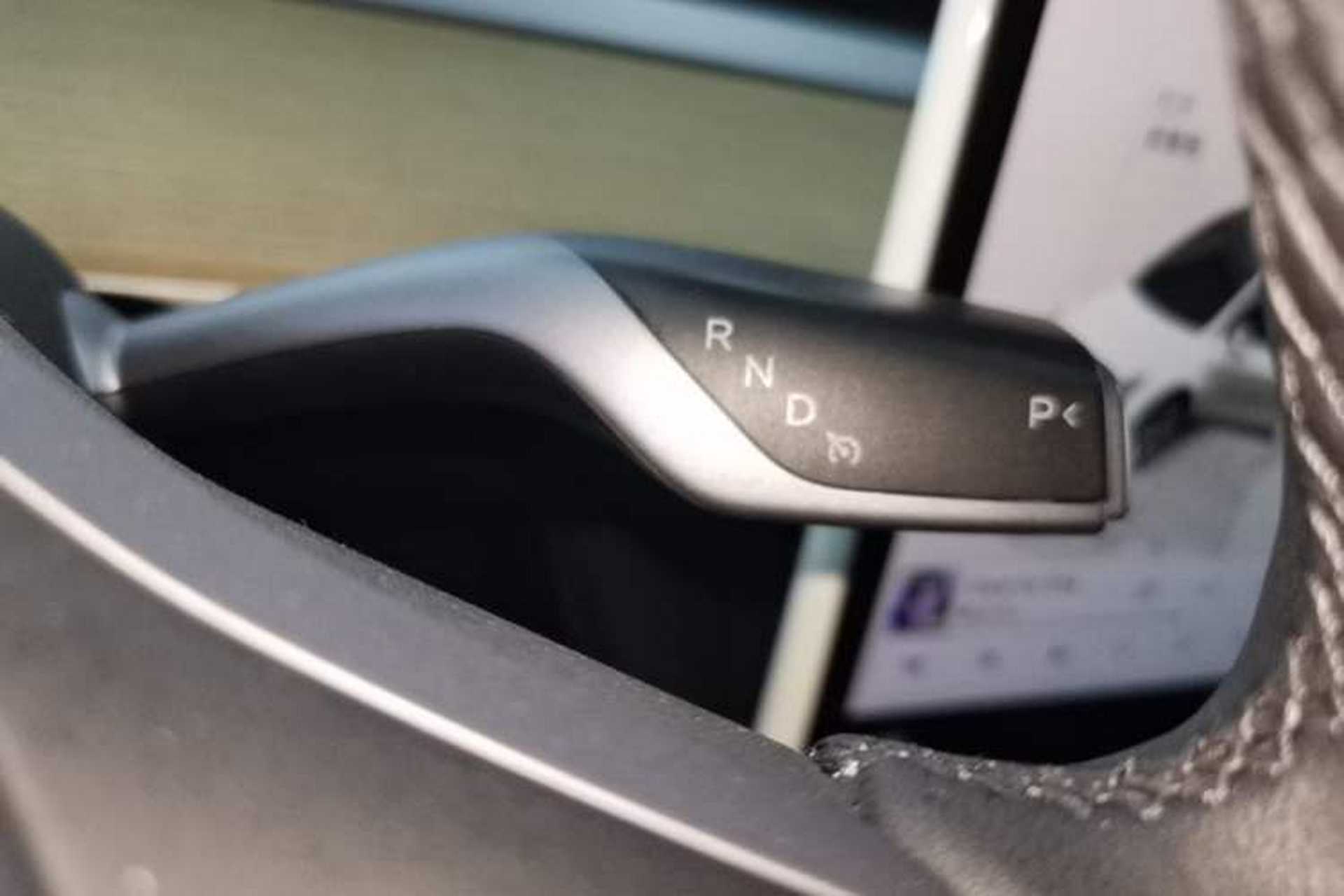 Used Tesla Model Y 2022 Revised Version Rear-Wheel Drive Gear Lever