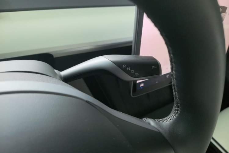 Used Tesla Model Y 2022 Revised Version Rear-Wheel Drive Gear Lever