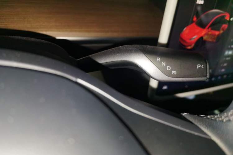 Used Tesla Model Y 2022 Revised Version Rear-Wheel Drive Gear Lever