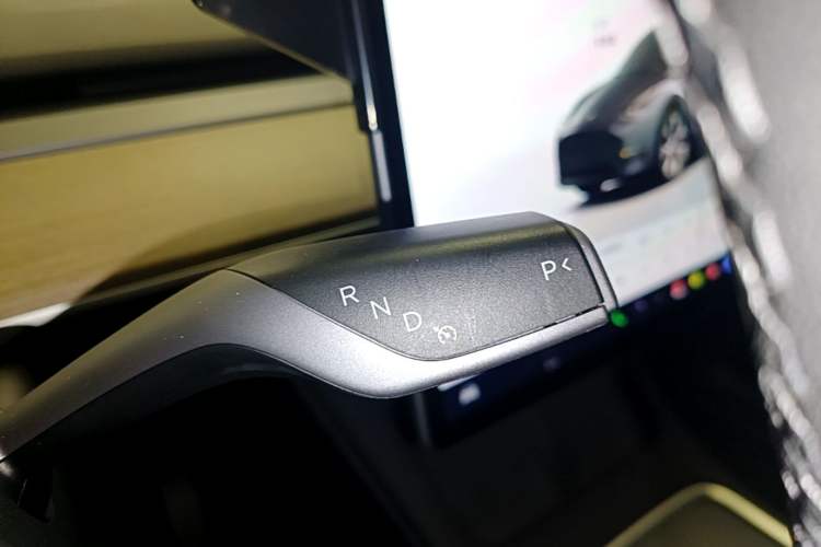Used Tesla Model Y 2022 Rear-Wheel-Drive Version Gear Lever
