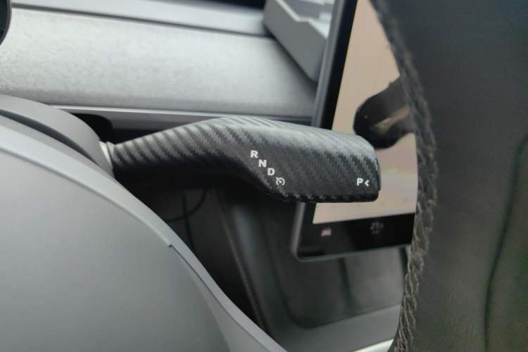 Used Tesla Model Y 2022 Revised Version Rear-Wheel Drive Gear Lever