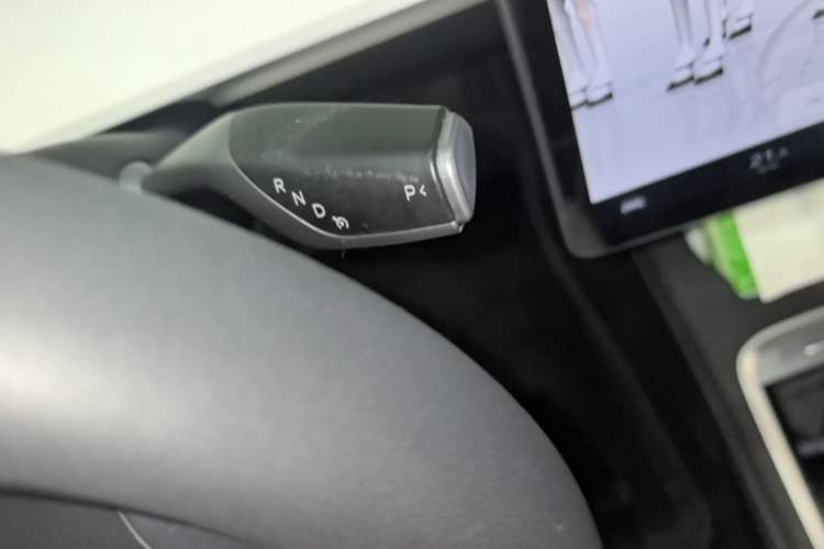 Used Tesla Model Y 2022 Revised Version Rear-Wheel Drive Gear Lever