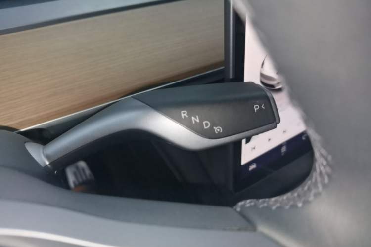 Used Tesla Model Y 2022 Long-Range All-Wheel-Drive Version Gear Lever