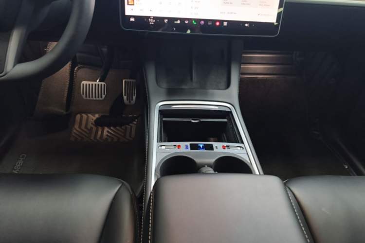 Used Tesla Model Y 2022 Revised Version Rear-Wheel Drive Gear Lever
