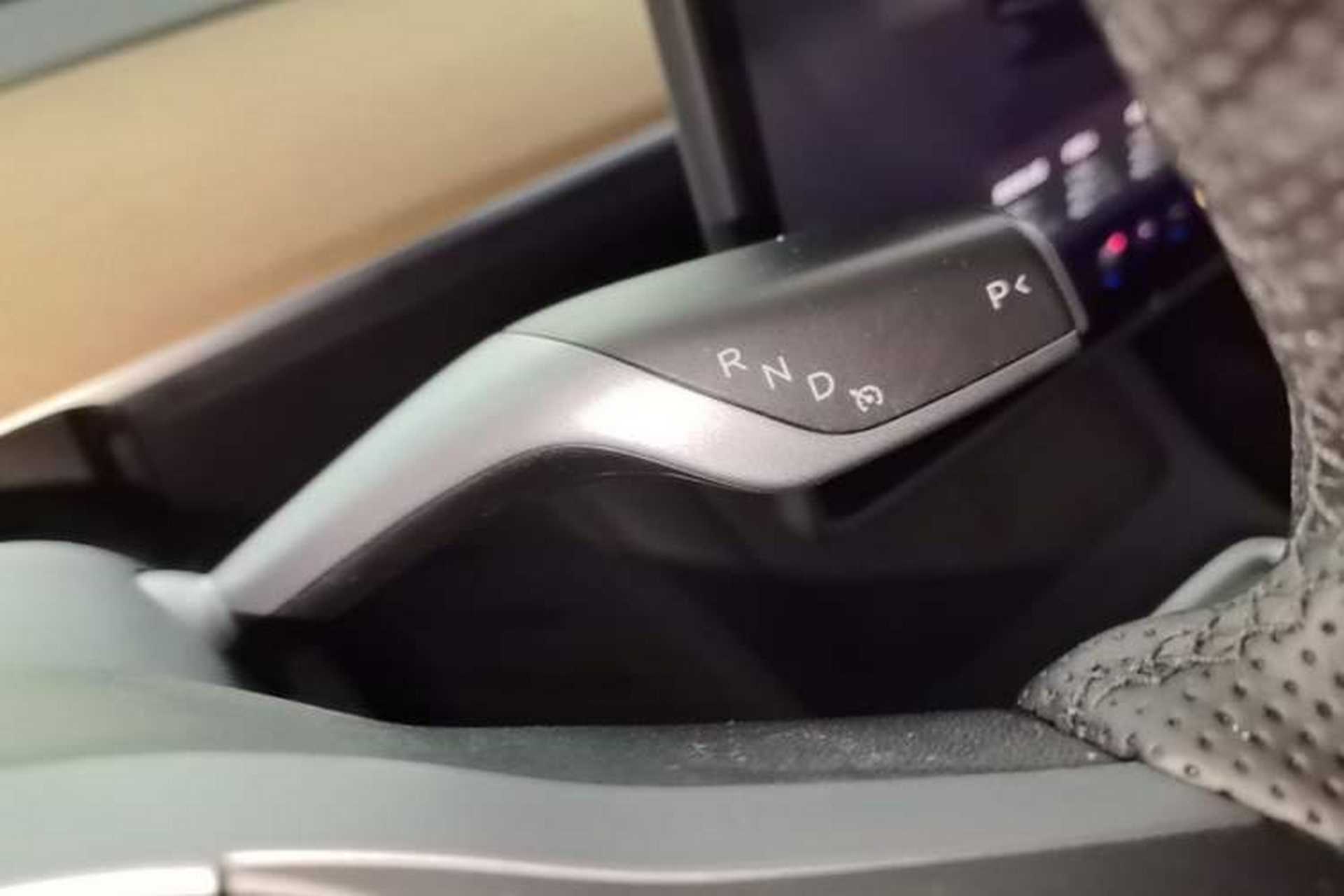 Used Tesla Model Y 2022 Long-Range All-Wheel-Drive Version Gear Lever